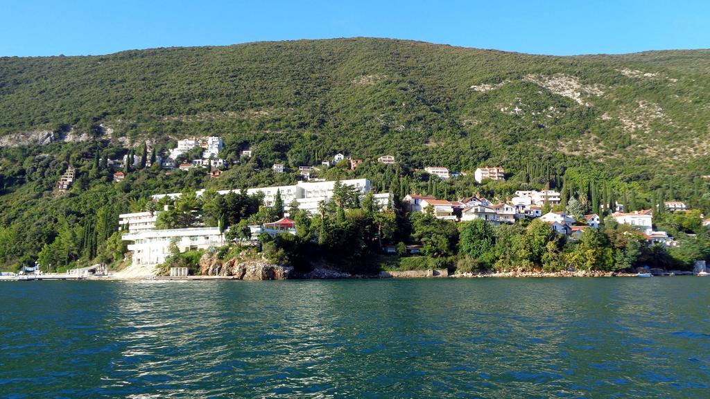 Villa Boka Sunrise Apartments Herceg Novi Esterno foto